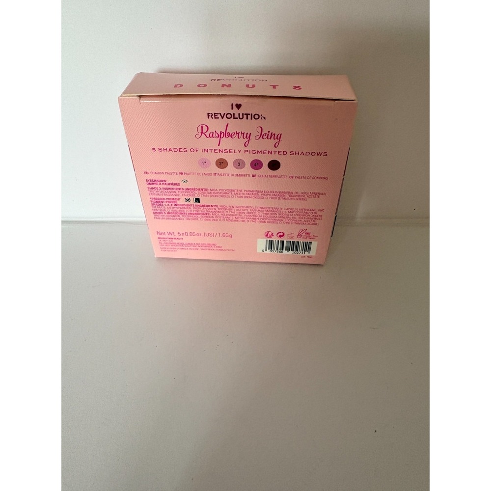 Revolution Eyeshadow Palette Raspberry Icing, Net Wt 5x.05 oz - NIB - Picture 3 of 3